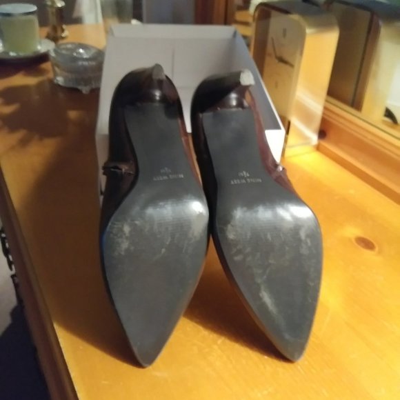 Nine West - Picture 6 of 6